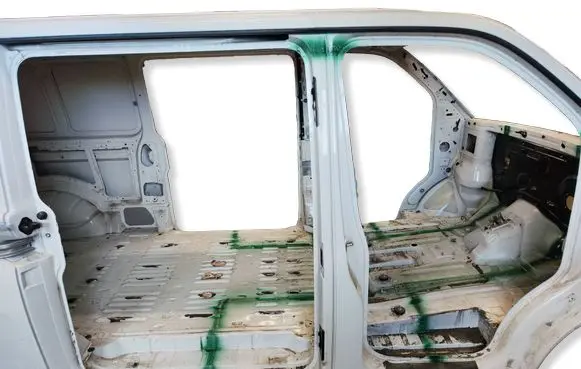 Volkswagen Transporter - Caravelle T6 Pillar (middle) 