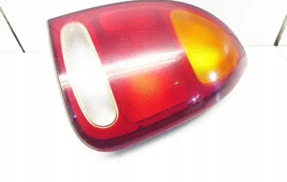 Hyundai Lantra II Rear/tail lights