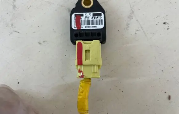 KIA Ceed Airbag deployment crash/impact sensor 959202H000