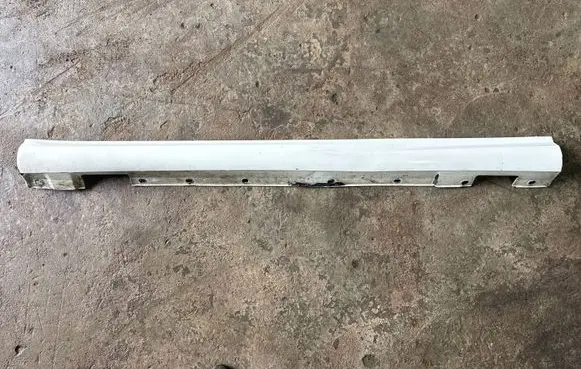 Mercedes-Benz C W204 Sill A2046981364