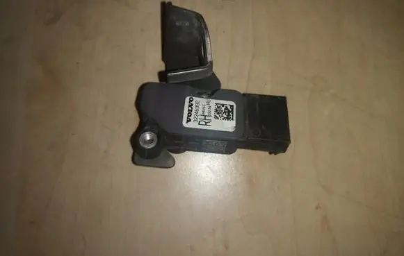 Headlight level adjustment motor
