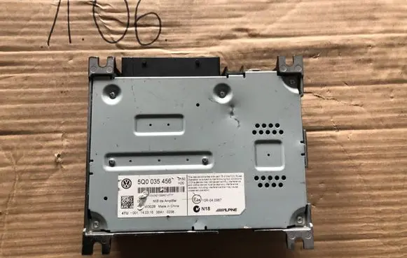 Volkswagen Golf VII Sound amplifier 5Q0035456