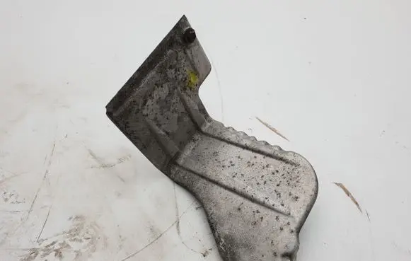 BMW 7 E38 Exhaust heat shield