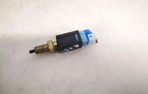 Subaru Legacy Brake pedal sensor switch