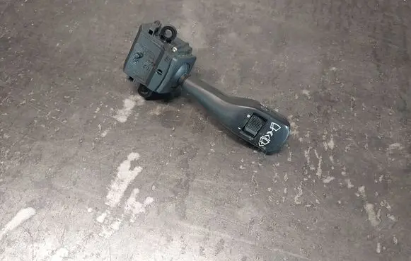 BMW 5 E39 Wiper control stalk 8363664m 01204000