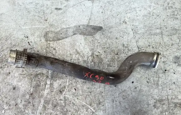 Volvo XC90 Engine coolant pipe/hose