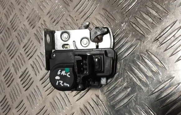 Jeep Grand Cherokee Tailgate window lock/catch/latch Y1K0330259260681