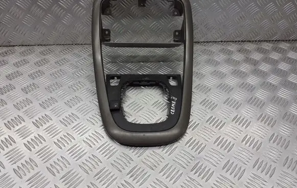 Fiat Croma Gear shifter surround trim plastic 735373402