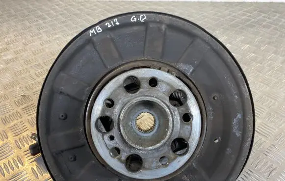 Mercedes-Benz E W212 Rear wheel hub