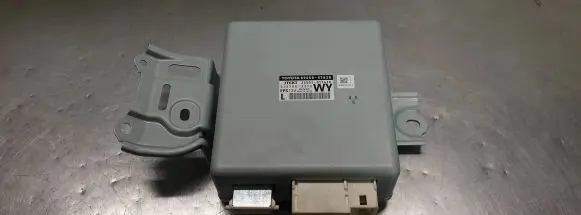 Toyota Prius+ (ZVW40) Other control units/modules 8965047620 JL501011610 2107003370