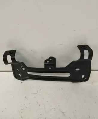 Porsche Cayenne (9Y0 9Y3) Fender mounting bracket 9Y0821431