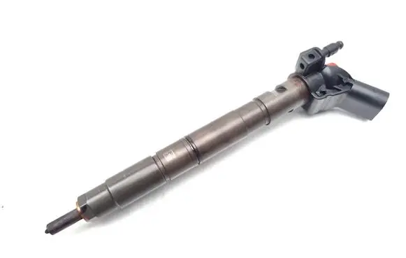 Audi Q7 4L Fuel injector 059130277AH 0445115052