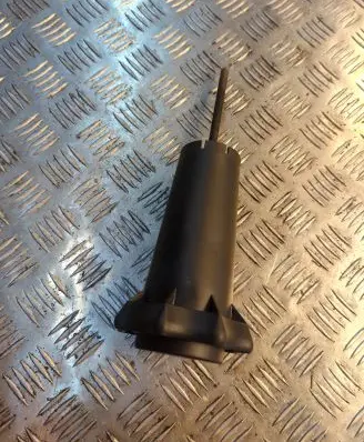 Audi A8 S8 D3 4E Spare wheel bolt 4E0803899K