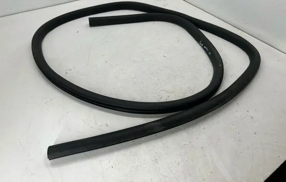 Ford Escape IV Rear door rubber seal (on body) LJ6Z78253A10F