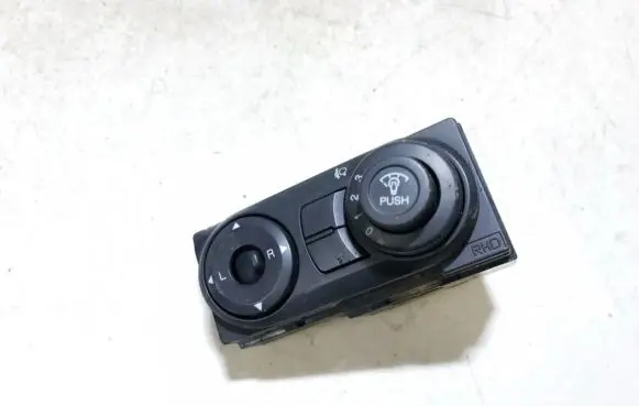 Chevrolet Captiva Wing mirror switch