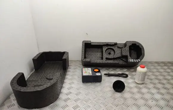 Ford Focus Tool set JX7B19G381AC