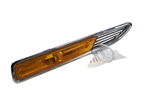 Ford Mondeo MK IV Front fender indicator light 7S7113K354AD