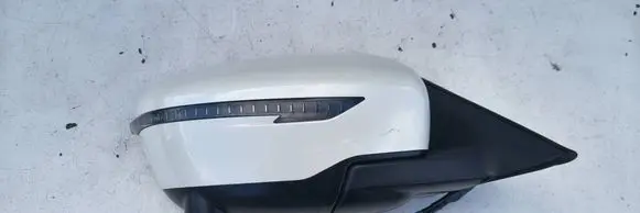 Nissan X-Trail T32 Front door electric wing mirror 
