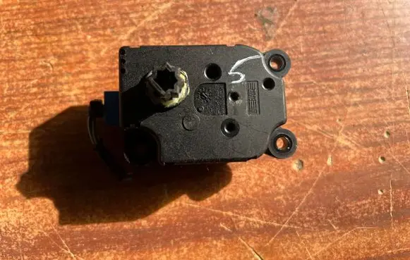 Ford Grand C-MAX Air flap motor/actuator 3M5H19E616AB