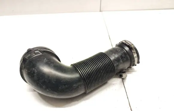 Audi Q5 SQ5 FY Air intake duct part 06L129629B