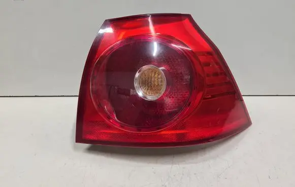 Volkswagen Golf V Rear/tail lights 4VFX13404AB