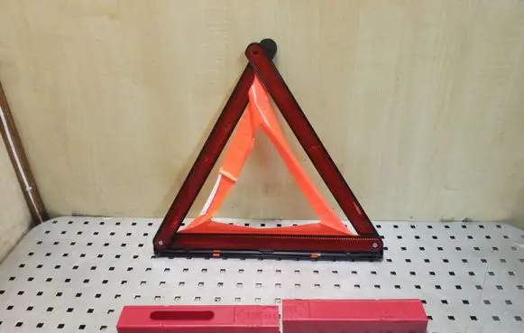 Emergency warning sign