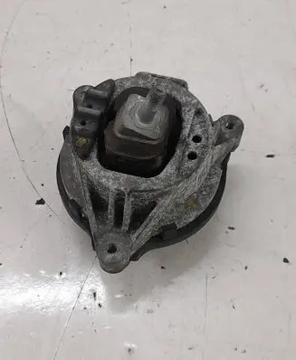 BMW 1 F20 F21 Engine mount bracket 6787658