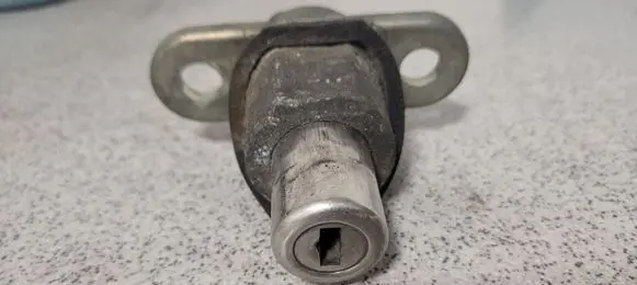 BMW 3 E36 Tailgate exterior lock 51211960245