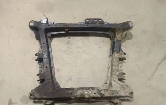 Renault Thalia I Front subframe 