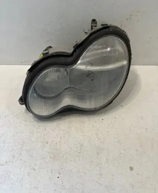 Mercedes-Benz C W203 Headlight/headlamp A2038200161 0301166201