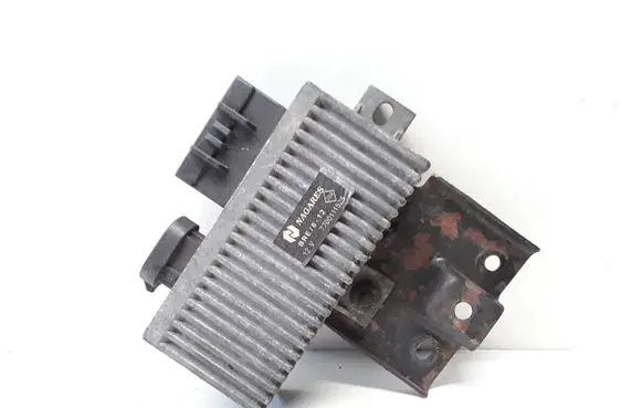 Volvo S40, V40 Glow plug pre-heat relay 7700111525