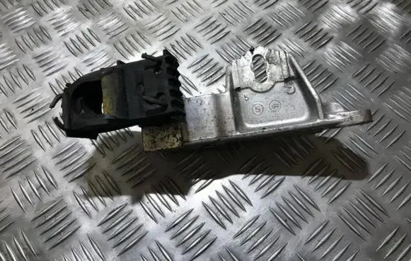 Ford Galaxy Engine mounting bracket 7m3199600a c800aee2