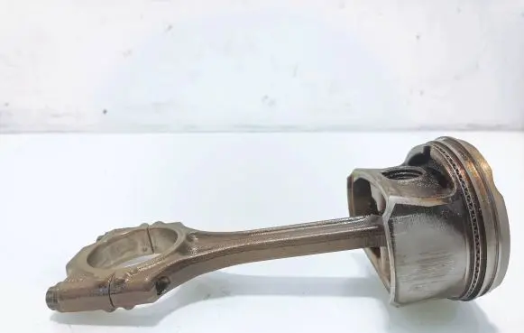 Volkswagen Polo Piston with connecting rod 36ac Bhs