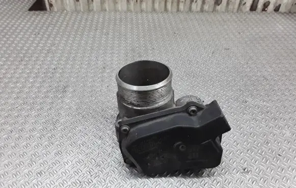 Volkswagen Tiguan Throttle valve 06F133062J