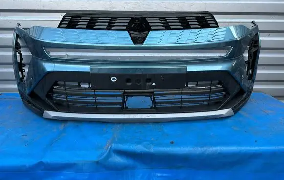 Renault Captur II Front bumper 620224968R 620843307R 620264889R
