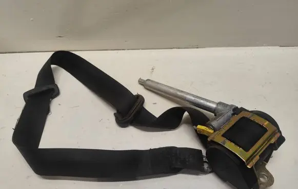 Front seatbelt