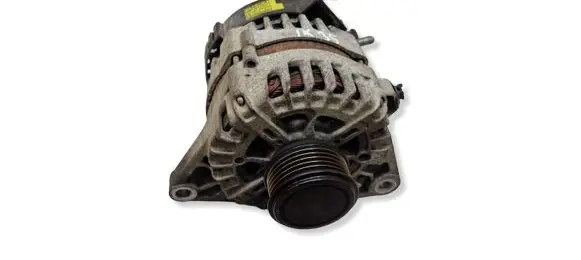 Hyundai ix35 Generator/alternator 373002A850 135V130A