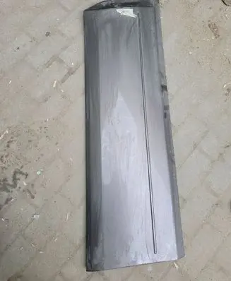Mitsubishi Pajero Front door trim (molding) 5727A035