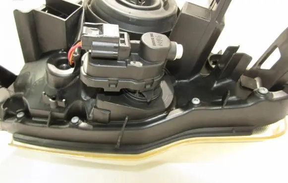 Nissan X-Trail T30 Headlight/headlamp