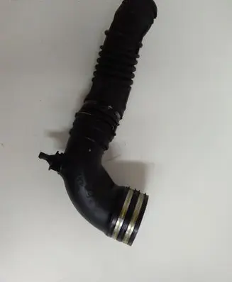 Intake resonator
