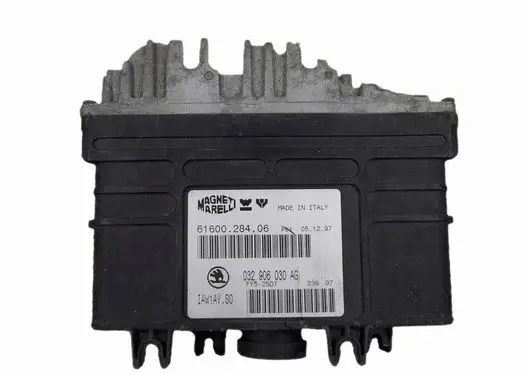 Skoda Felicia I Engine control unit/module 032906030AG