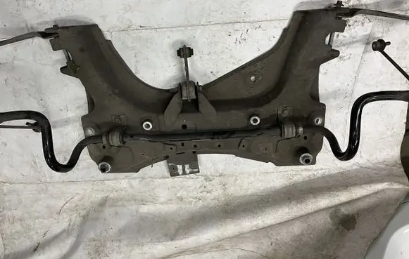 Renault Captur Front axle beam 544011380R