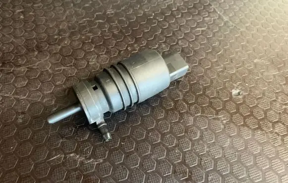 Ford Galaxy Windscreen/windshield washer pump PA6GBGF30