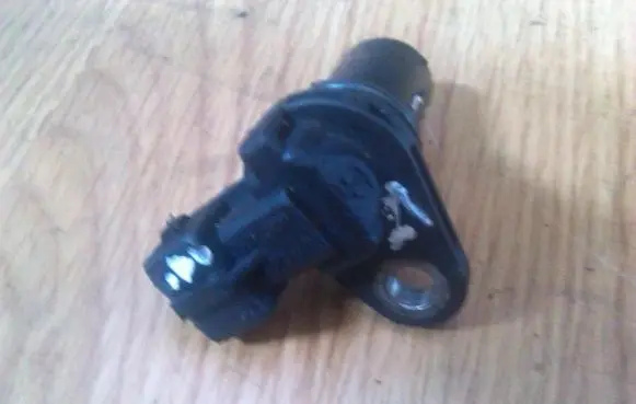 Ford Galaxy Camshaft position sensor 12k073ab