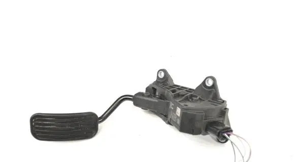 Toyota C-HR I Accelerator throttle pedal 78110F4040