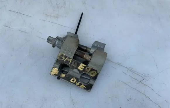 BMW 3 E90 E91 Front door hinge set 