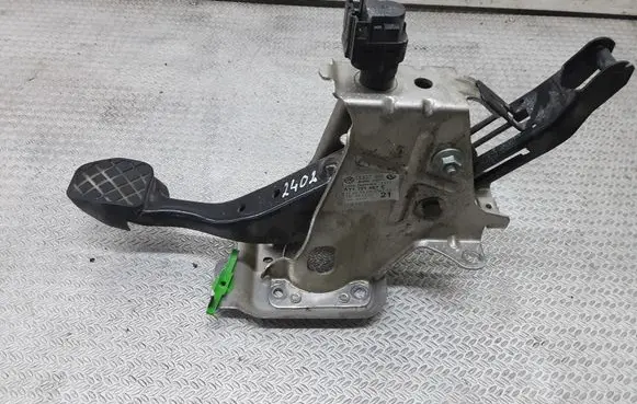 Clutch pedal