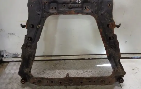 Nissan Qashqai+2 Front subframe