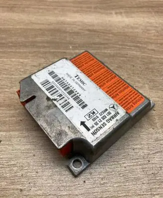 Mercedes-Benz E W210 Airbag control unit/module 0018202126 Used