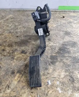 Hyundai Getz Accelerator throttle pedal ZHLJTL036